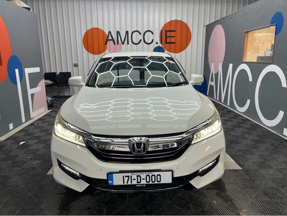 2017 Honda Accord - image 6