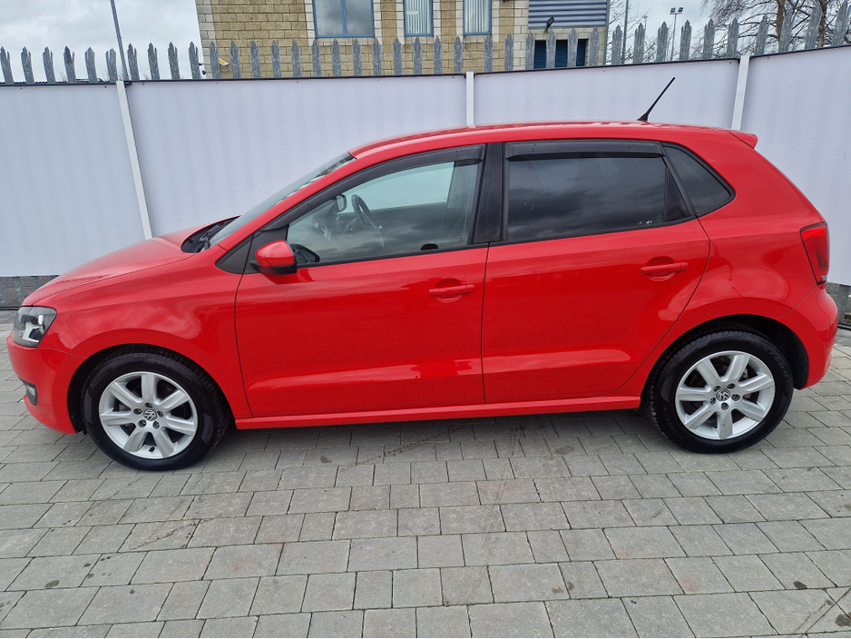 2012 Volkswagen Polo - image 6