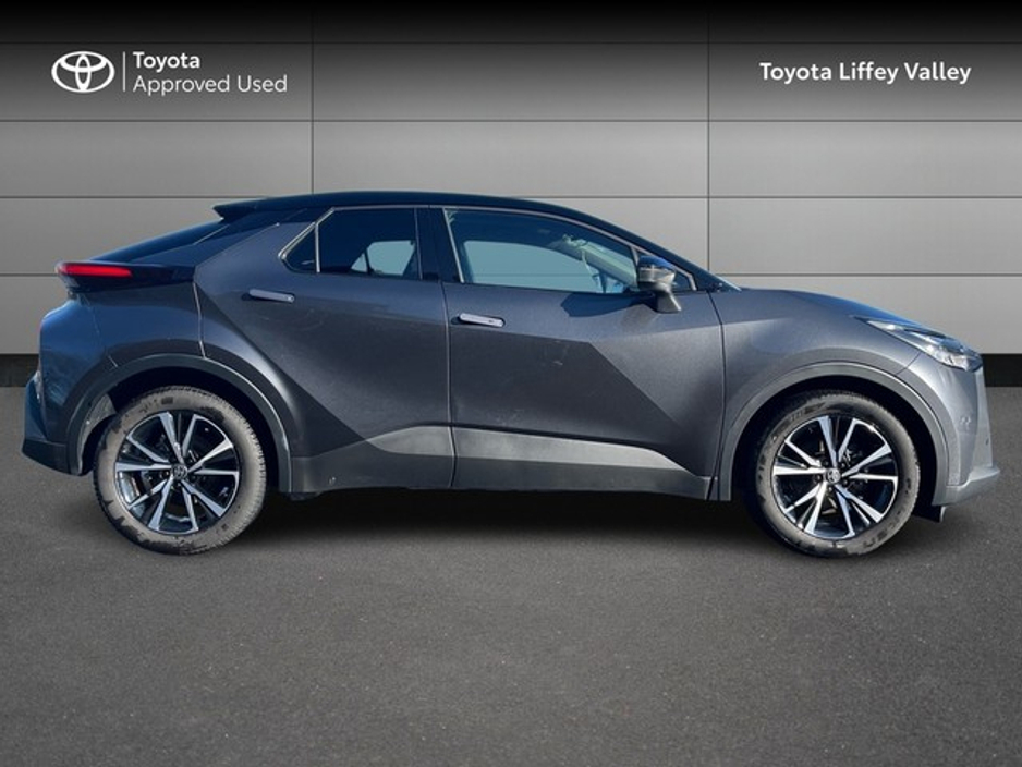 2024 Toyota C-HR - image 3