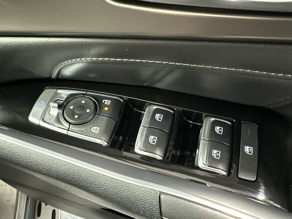 2025 Kia Sorento - image 20