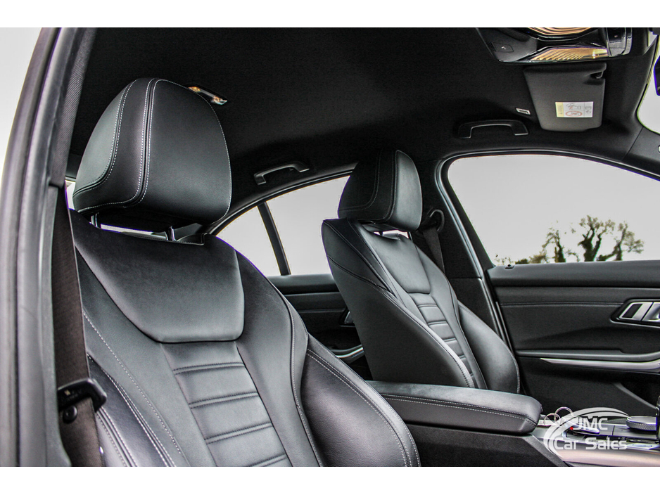 2020 BMW 3 Series - image 13