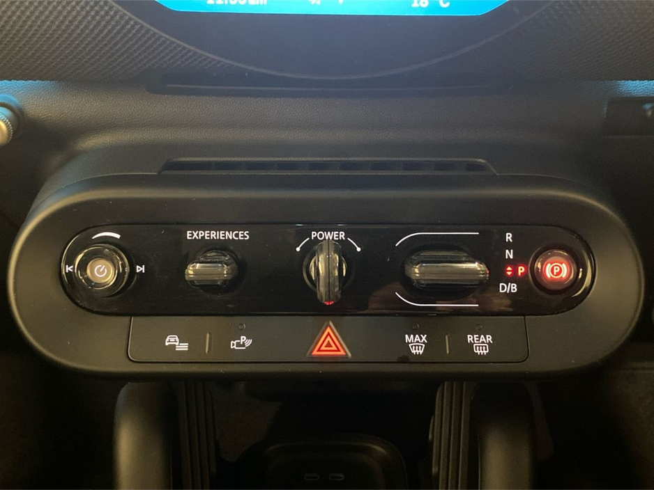 2025 MINI Hatch Cooper E €25,950