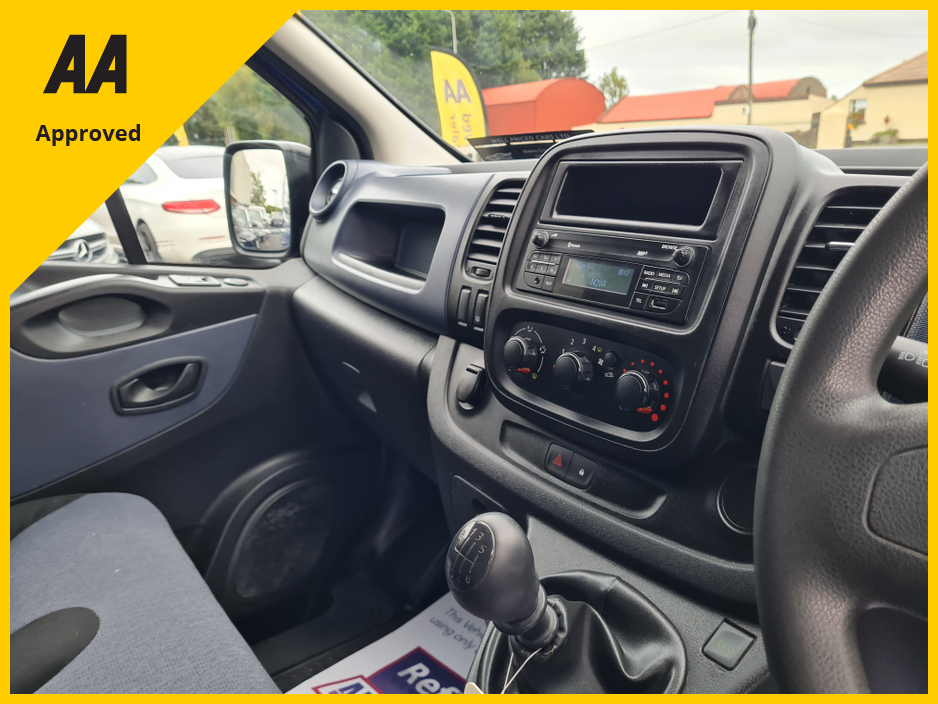 2018 Opel Vivaro - image 14