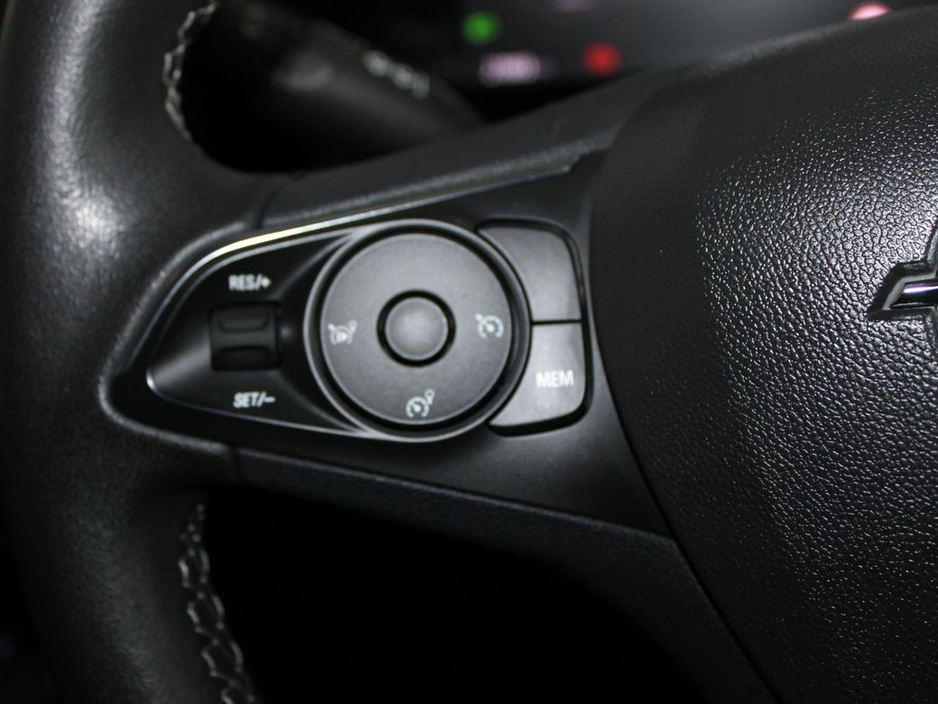 2022 Opel Mokka - image 25