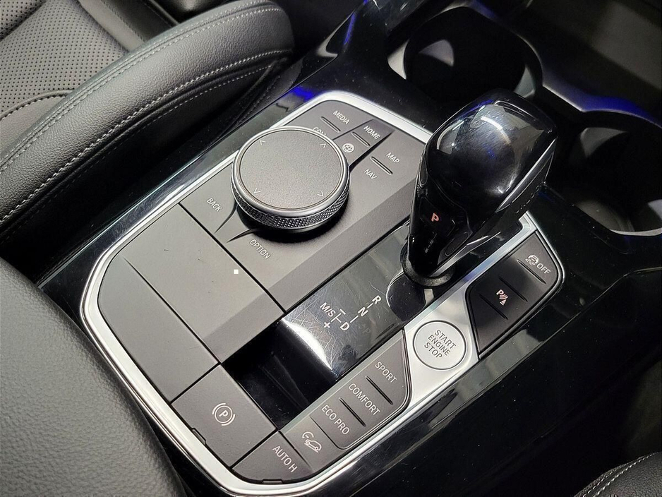 2024 BMW X3 - image 10