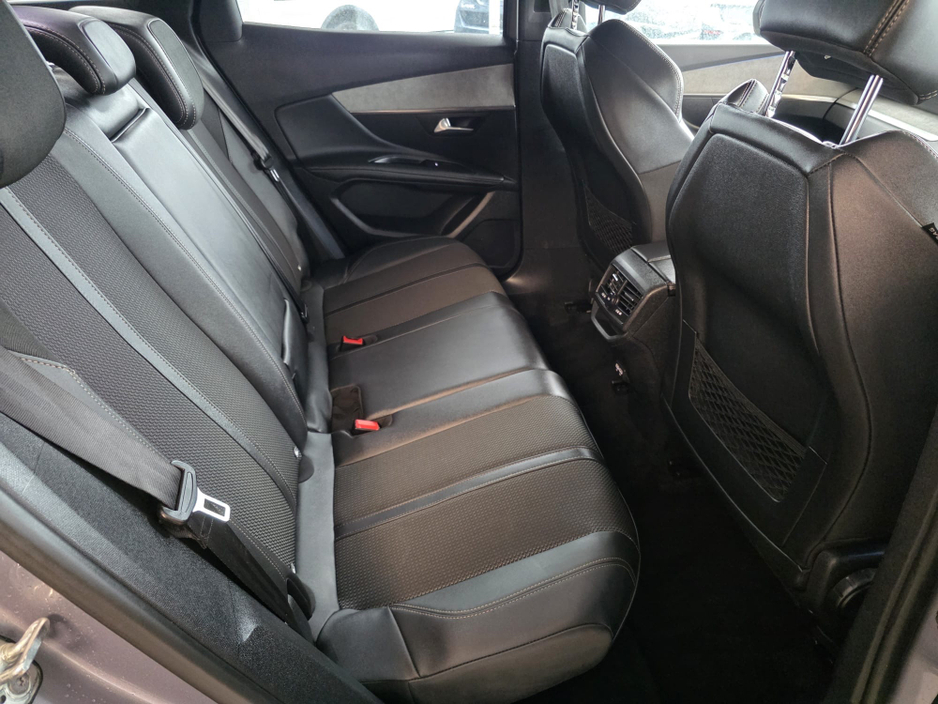 2024 Peugeot 3008 - image 13