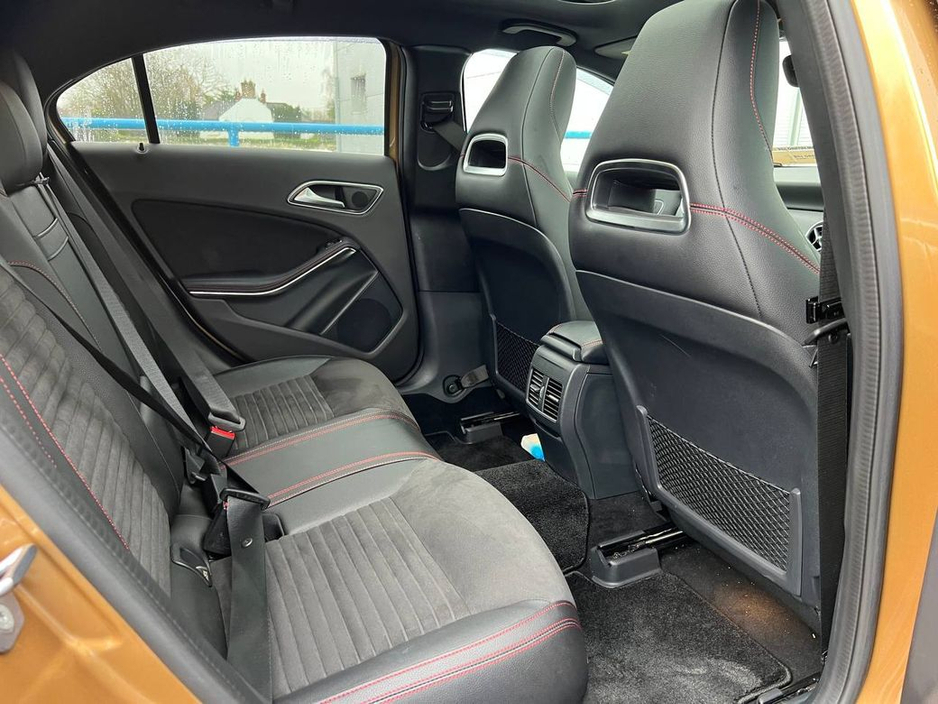 2018 Mercedes-Benz A Class A180 AMG-LINE 1.6 AUTO // OPENING PAN ROOF // BLUETOOTH MUSIC // 18" DIAMOND CUT ALLOYS €21,900