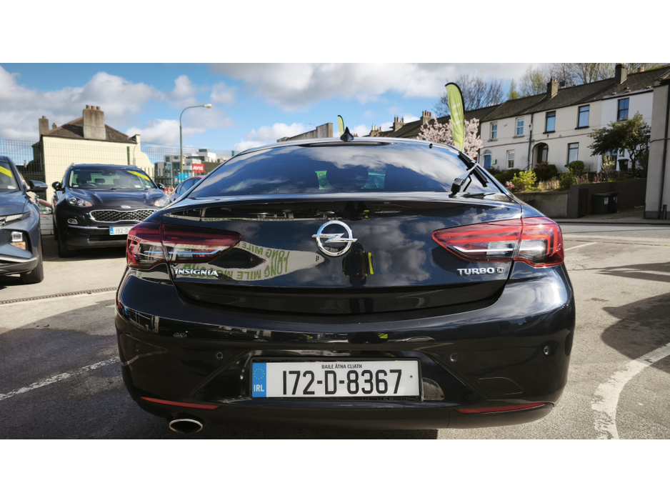 2017 Opel Insignia - image 5