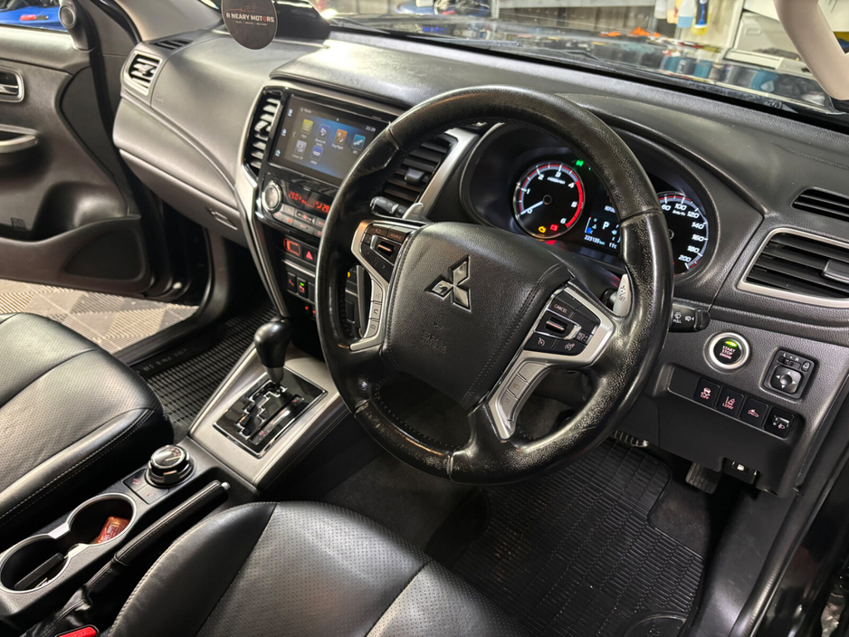 2021 Mitsubishi L200 - image 8