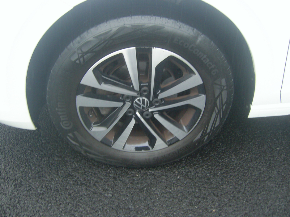 2021 Volkswagen Polo - image 15