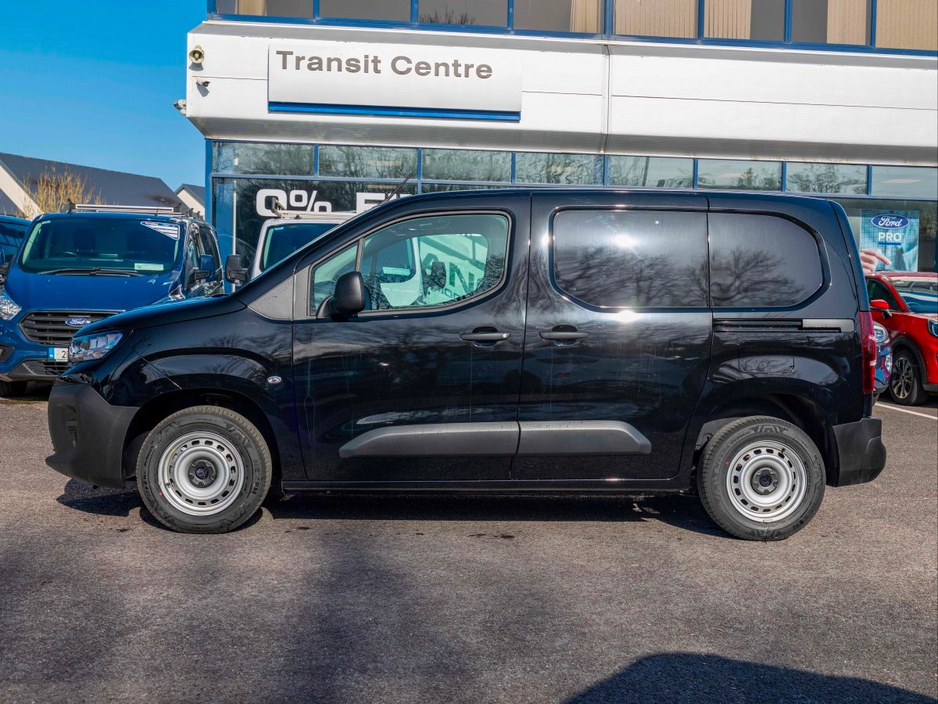 2026 Peugeot Partner - image 13