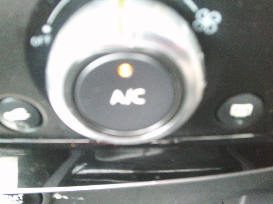 2018 Renault Clio - image 7