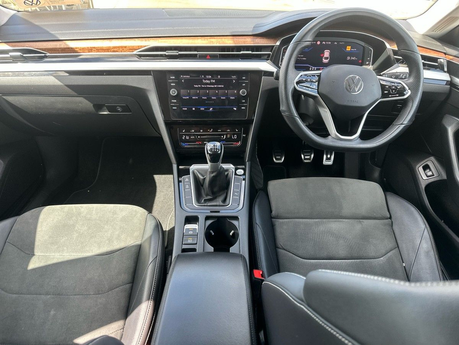 2023 Volkswagen Arteon - image 8