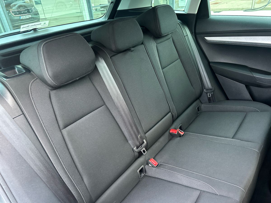 2024 Skoda Karoq - image 10