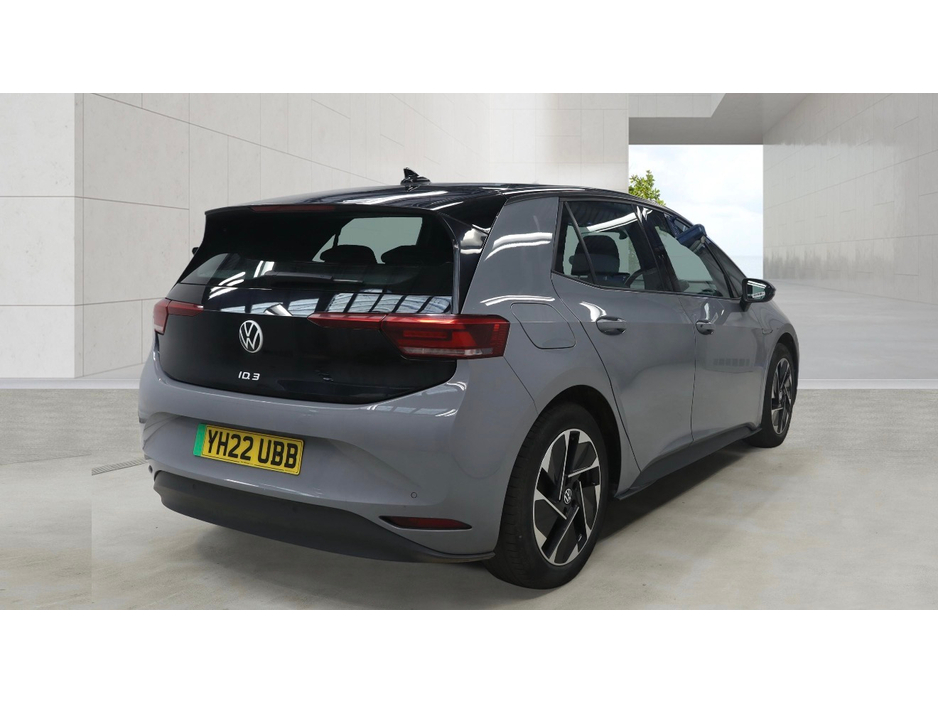2022 Volkswagen ID.3 - image 7