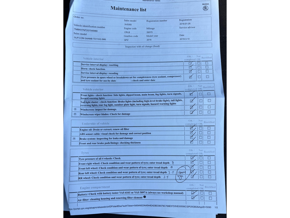 2016 Skoda Superb - image 12