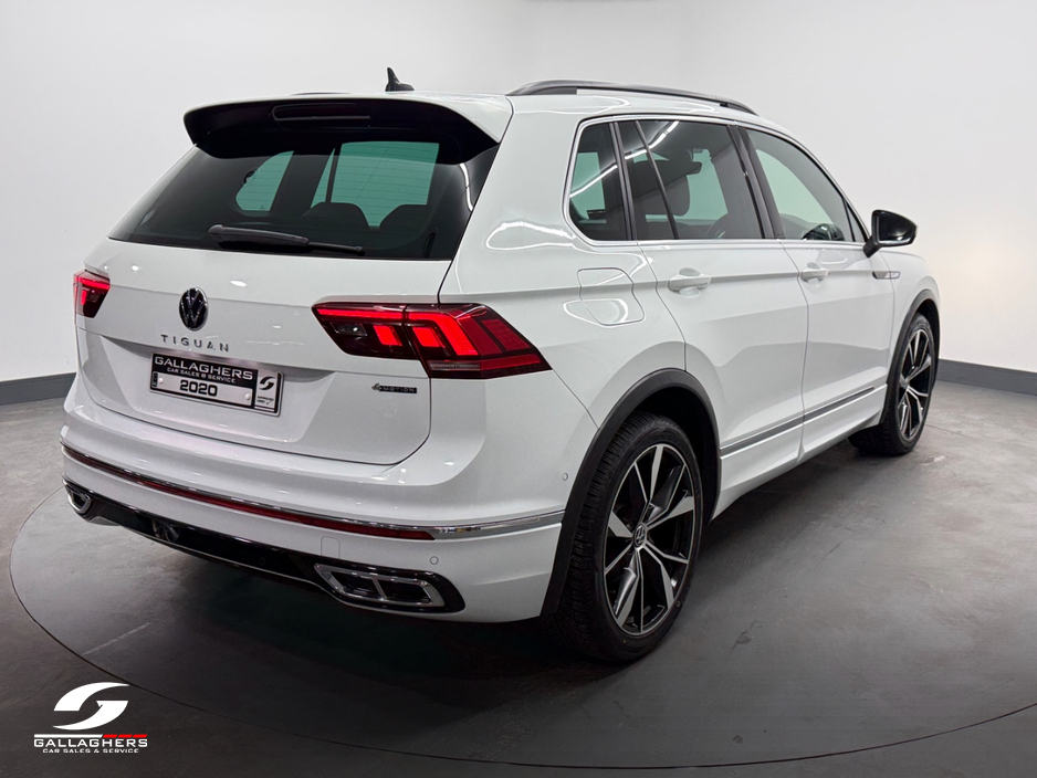 2020 Volkswagen Tiguan - image 3