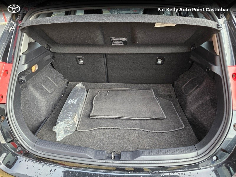 2015 Toyota Auris 1.33 5DR SOL 4DR €13,950