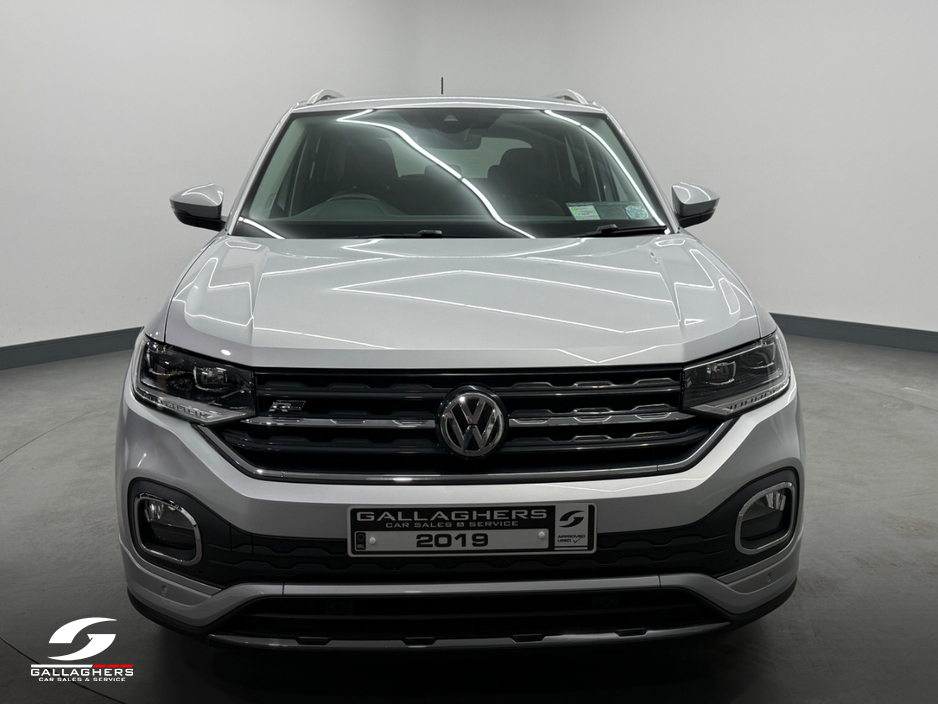 2019 Volkswagen T-Cross - image 3