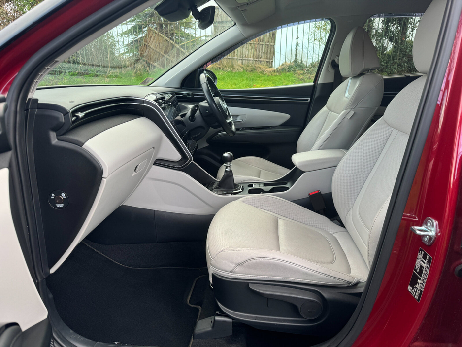2024 Hyundai Tucson 2WD Executive Plus w 2 Tone Roof €38,950
