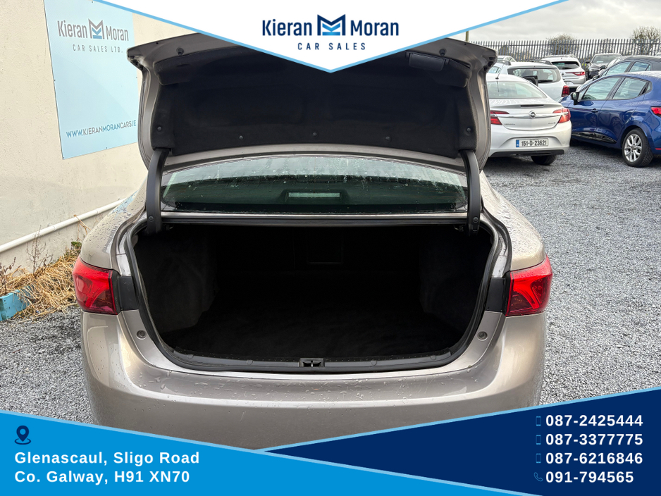 2015 Toyota Avensis LUNA 4DR €9,950