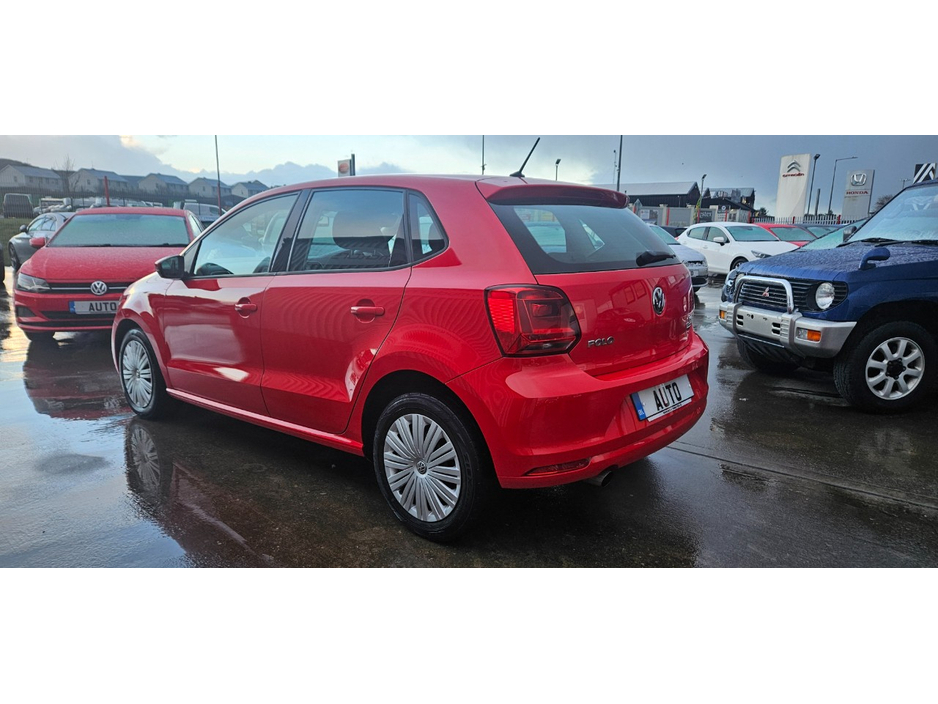 2017 Volkswagen Polo - image 13