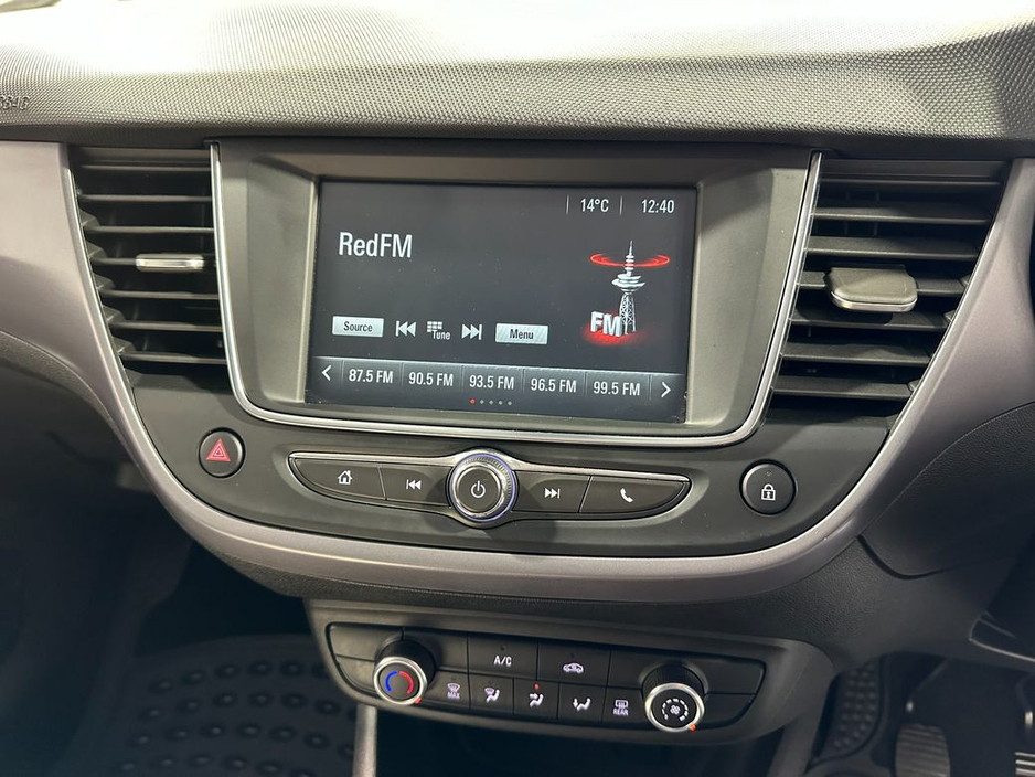 2023 Opel Crossland X 1.5 Diesel SC €17,800