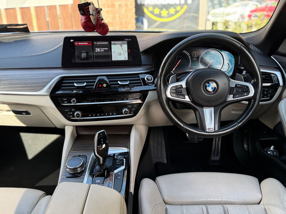 2017 BMW 5 Series 530d M Sport Auto €25,900