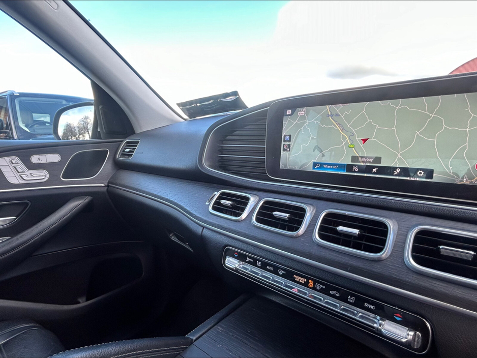 2020 Mercedes-Benz GLE Class - image 8