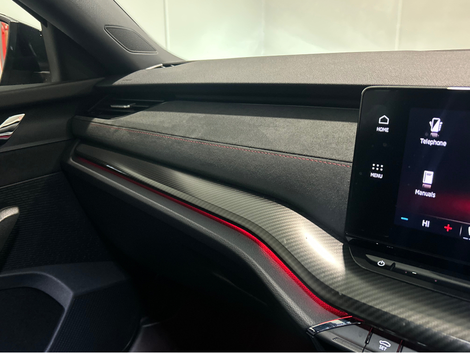 2023 Skoda Octavia - image 17