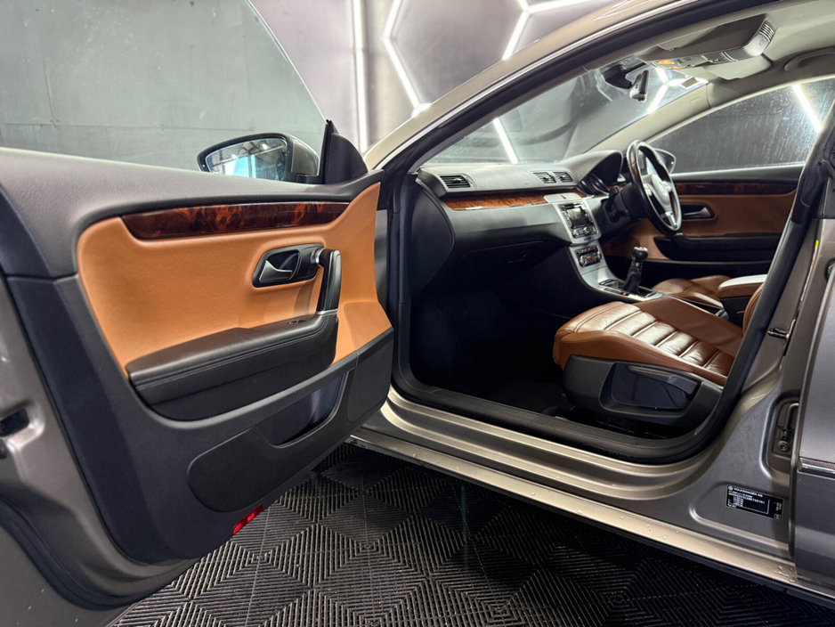 2011 Volkswagen CC - image 17