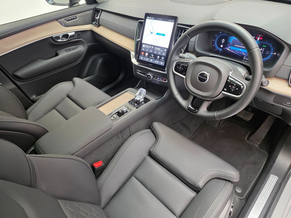 2025 Volvo XC90 *PLUS*DARK EDITION*T8*PHEV* €79,950