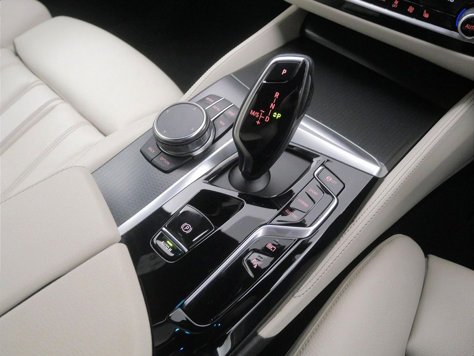 2023 BMW 5 Series 530e M Sport Saloon €46,900