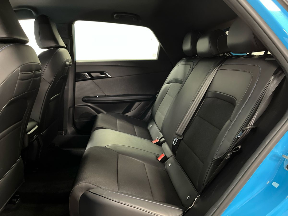 2023 MG 4 Trophy 64kWh Long Range 203PS - Reversing Camera - Sat Nav - Climate Control - Heated Seats - Keyless Start - Apple CarPlay/Android Auto €21,650