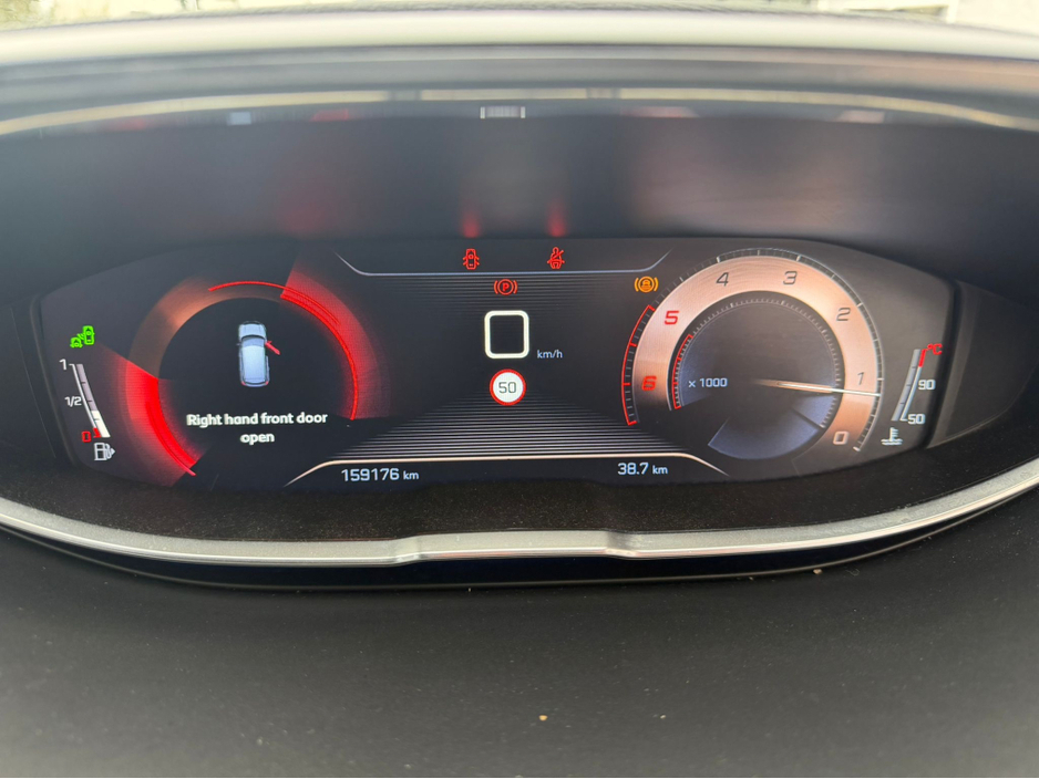 2017 Peugeot 3008 - image 16