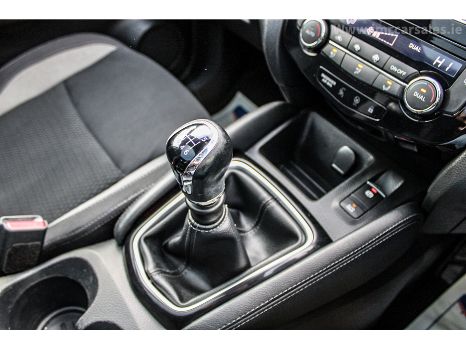 2019 Nissan Qashqai 1.5 DSL SV €13,995