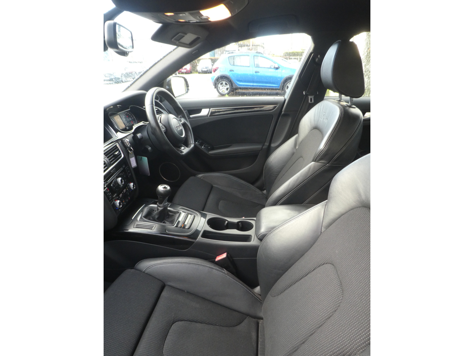 2012 Audi A4 2.0 TDI S LINE 141B 141BHP 4DR BLACK EDITION €5,450