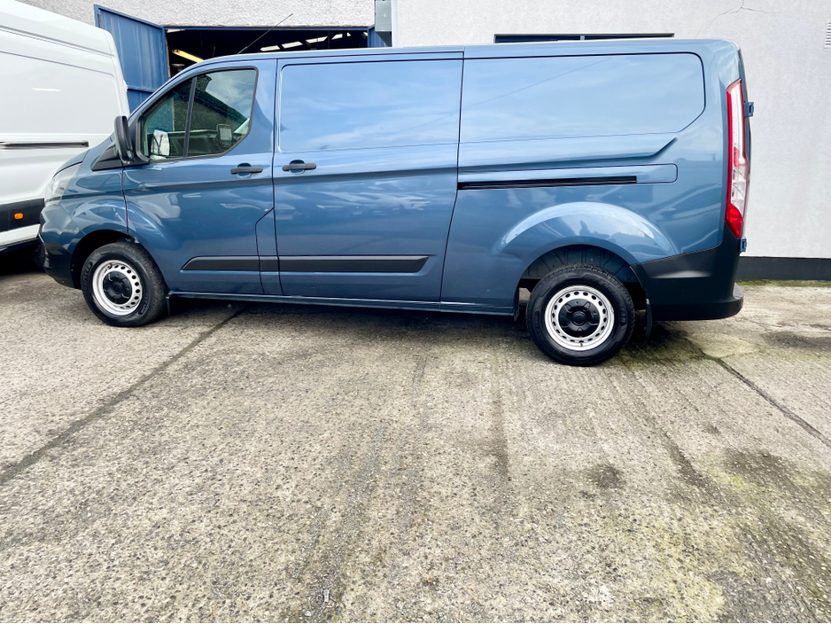 2023 Ford Transit Custom - image 29