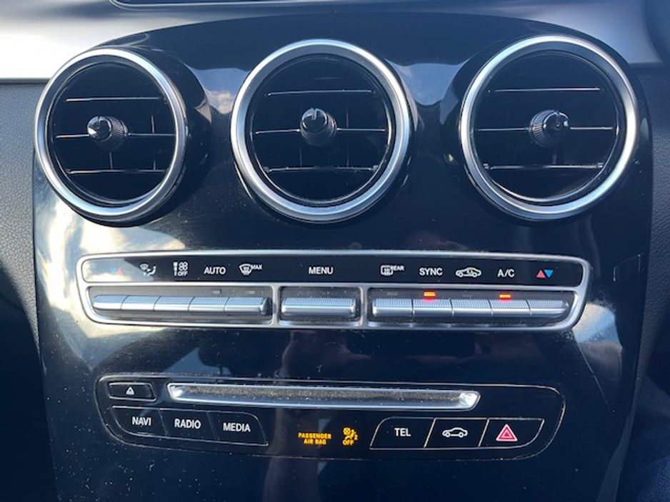 2018 Mercedes-Benz C Class - image 18
