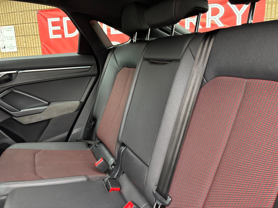 2020 Audi Q3 35 TDI 150HP S Tronic S line €29,950