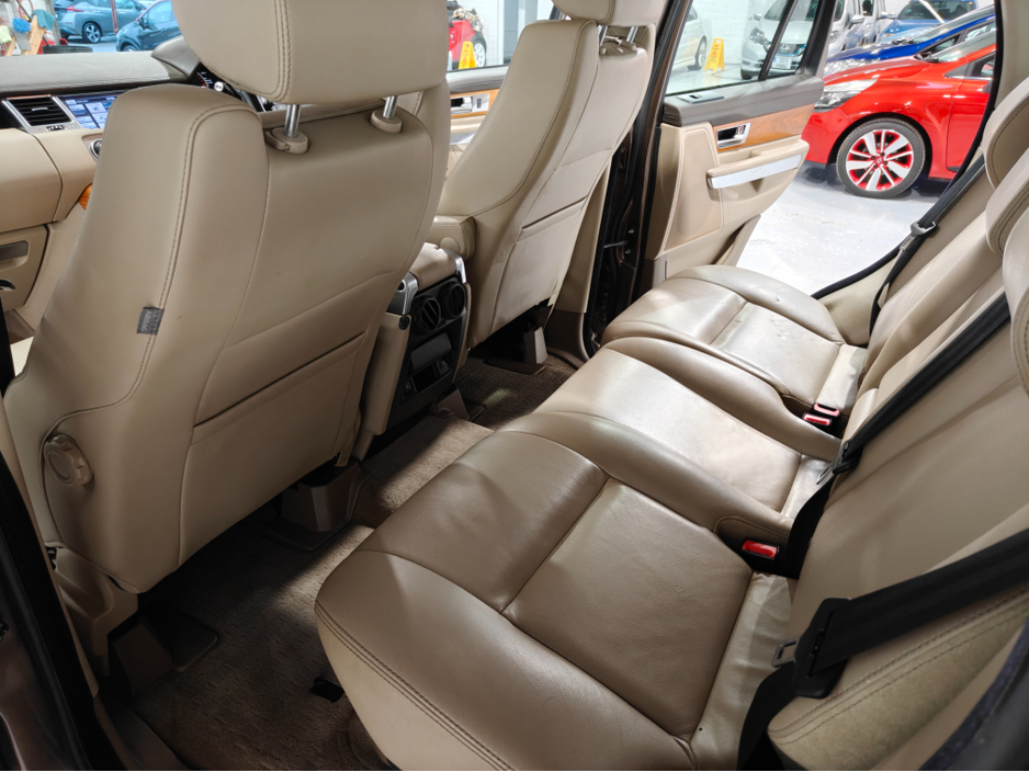 2013 Land Rover Range Rover 3.0 V6 DIESEL SE 4DR AUTO €16,750