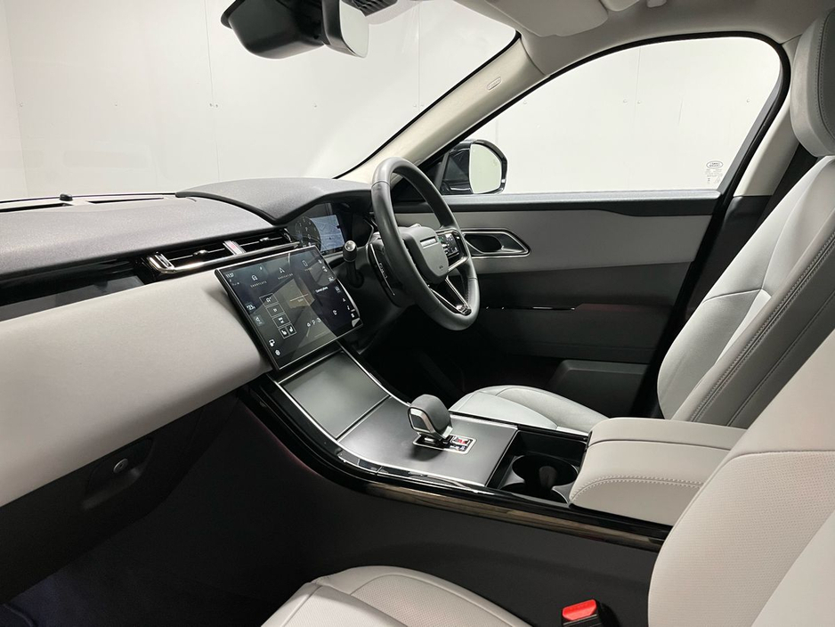 2024 Land Rover Range Rover Velar - image 6