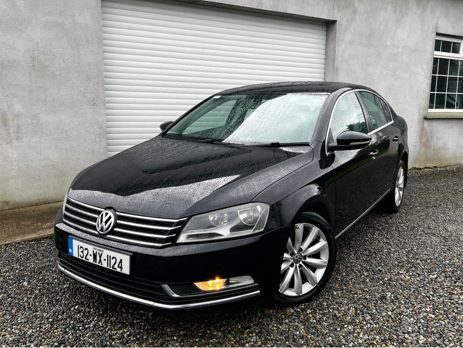 2013 Volkswagen Passat - image 6