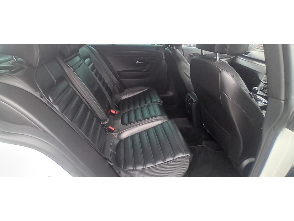 2016 Volkswagen CC - image 15