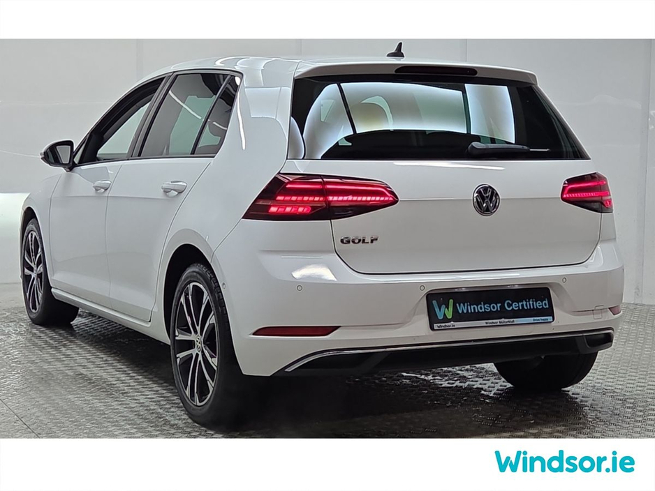 2019 Volkswagen Golf - image 15