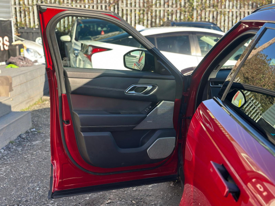 2019 Land Rover Range Rover Velar - image 8