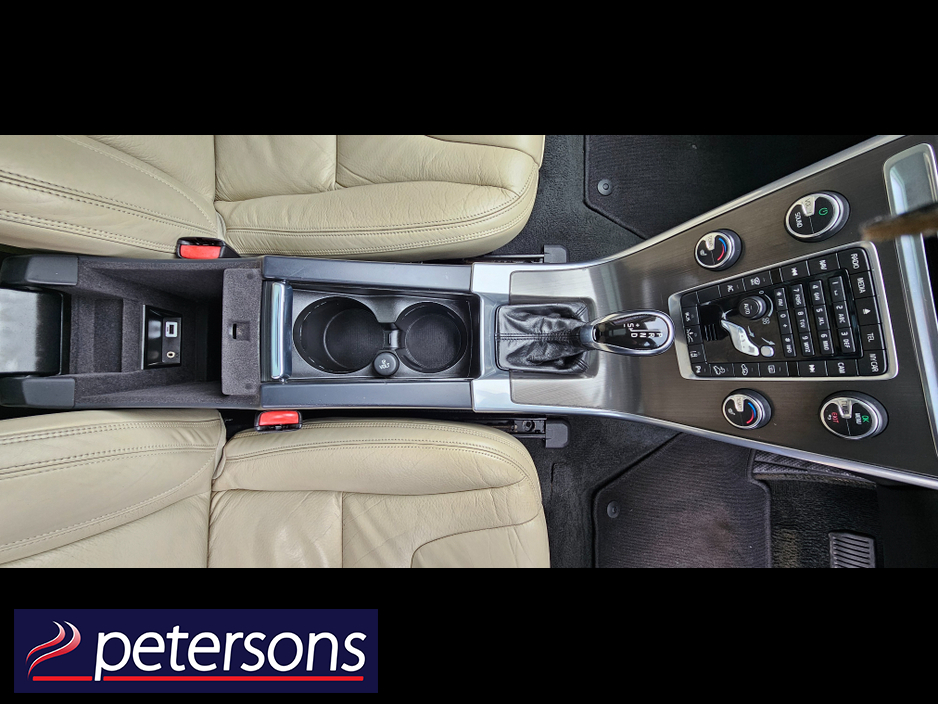 2013 Volvo XC60 - image 26