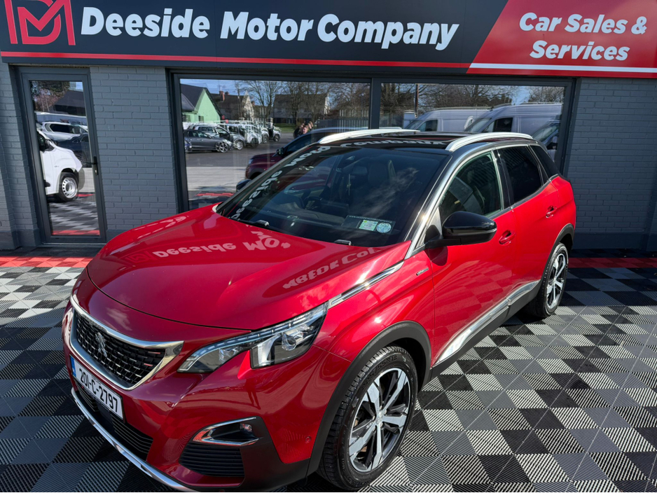 2020 Peugeot 3008 - image 2