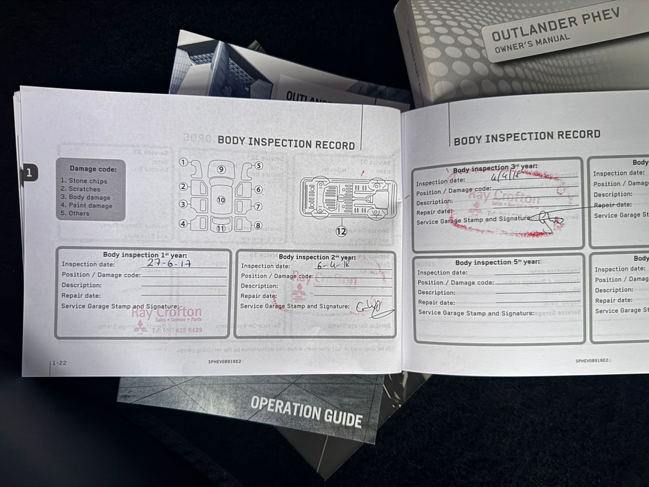 2016 Mitsubishi Outlander - image 29