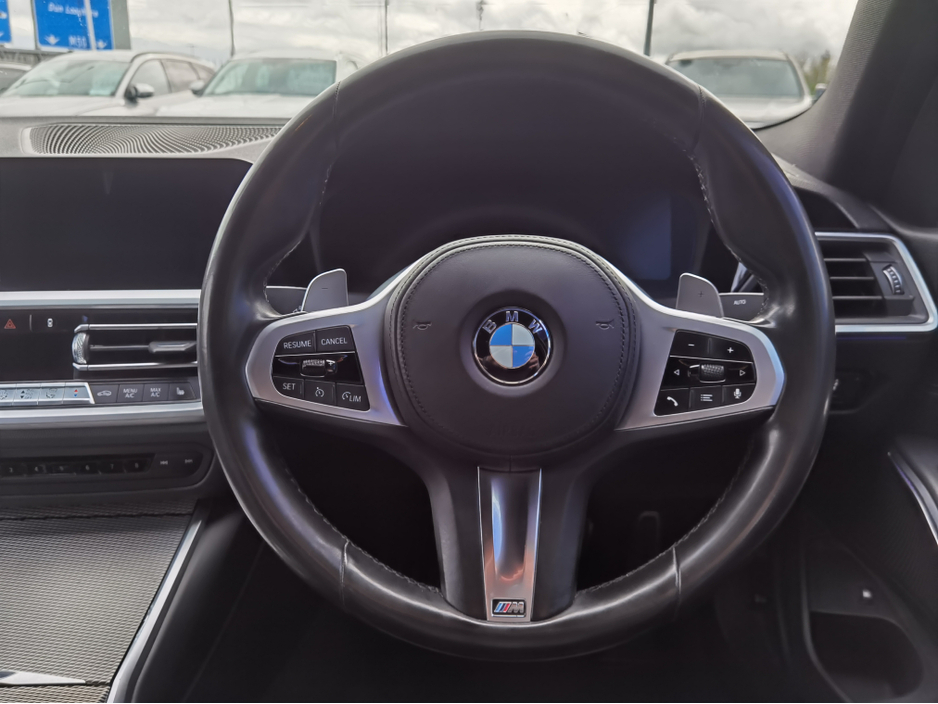 2019 BMW 3 Series - image 14